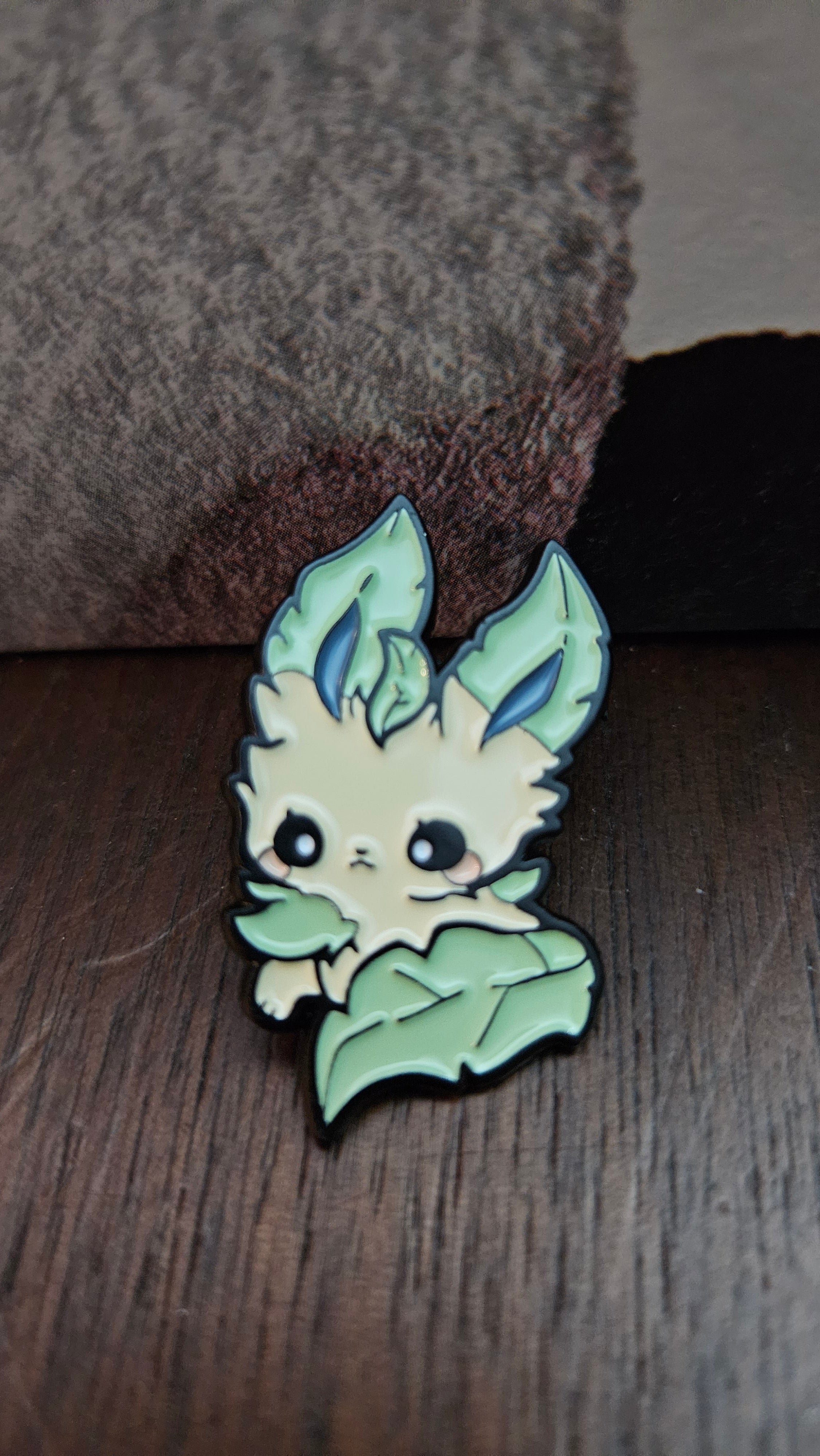 Leafeon Enamel Pin